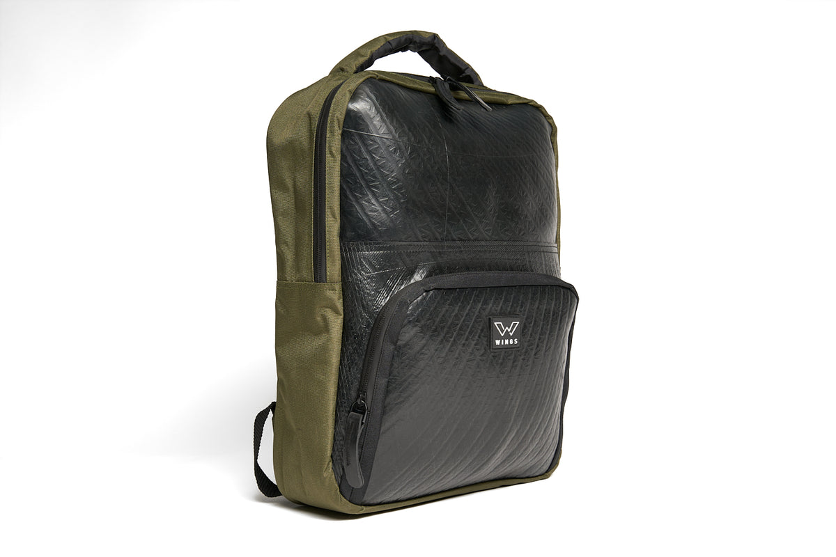 حقيبة ظهر فنكي فالكون مصنوعة من إطارات معاد تدويرها