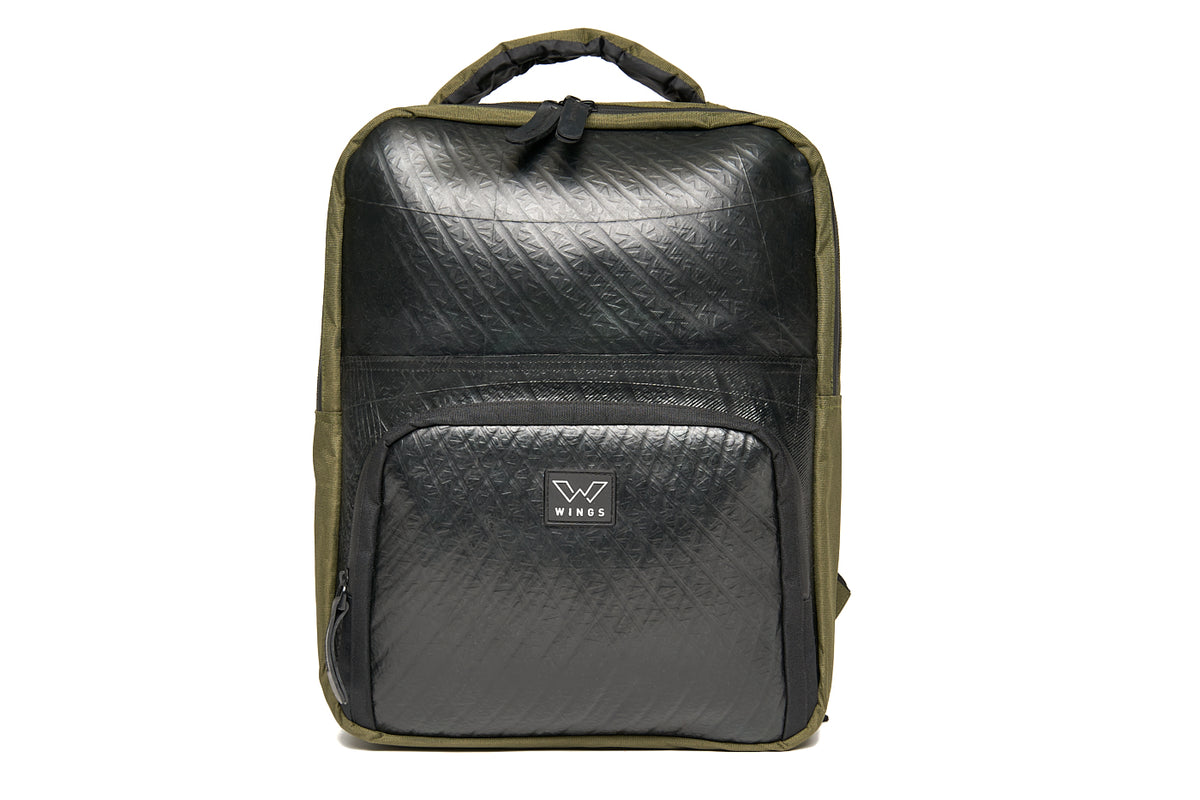 حقيبة ظهر فنكي فالكون مصنوعة من إطارات معاد تدويرها