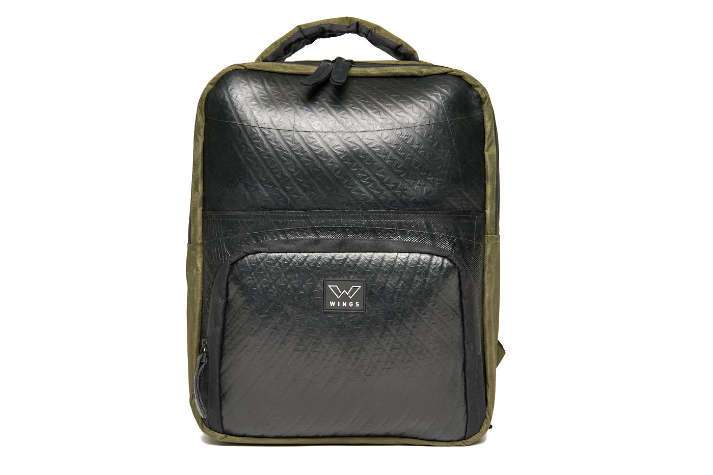 حقيبة ظهر فنكي فالكون مصنوعة من إطارات معاد تدويرها